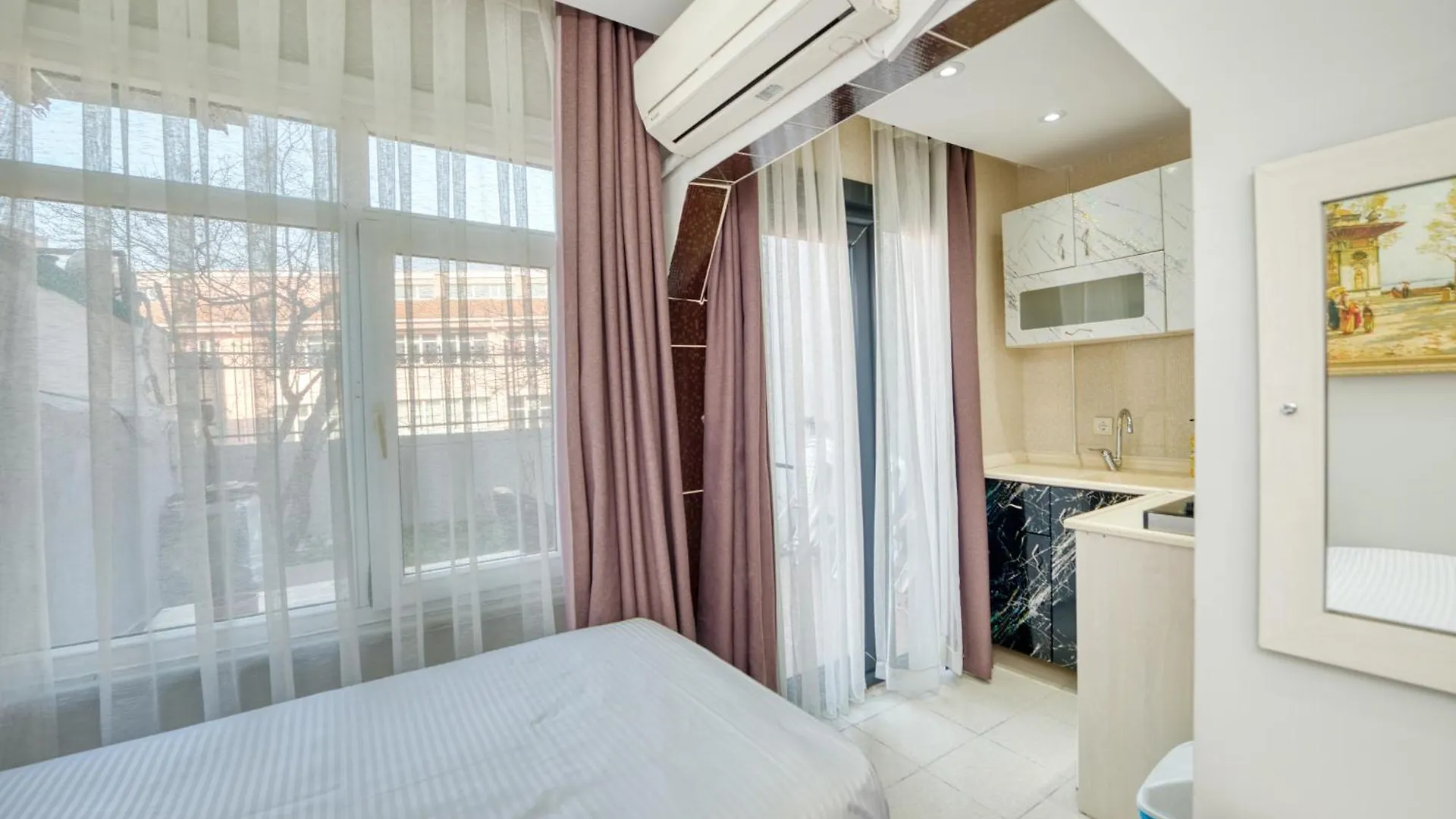 Bright Apart Hotel 伊斯坦布尔 0*,